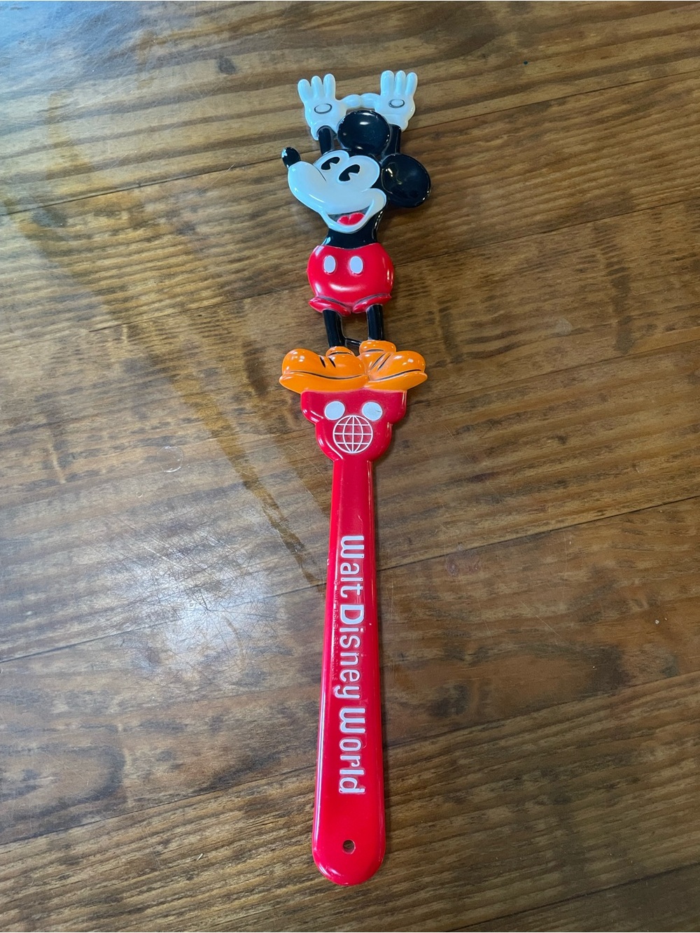 Vintage 70s Walt Disney World Mickey Mouse back scratcher rare souvenir
